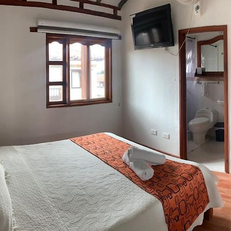 Hospederia Villa De Los Saenz فيلا دي ليفا المظهر الخارجي الصورة