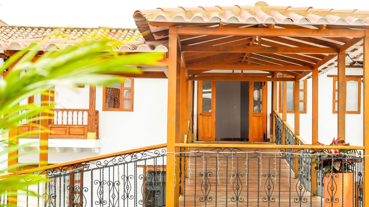 Hospederia Villa De Los Saenz فيلا دي ليفا المظهر الخارجي الصورة