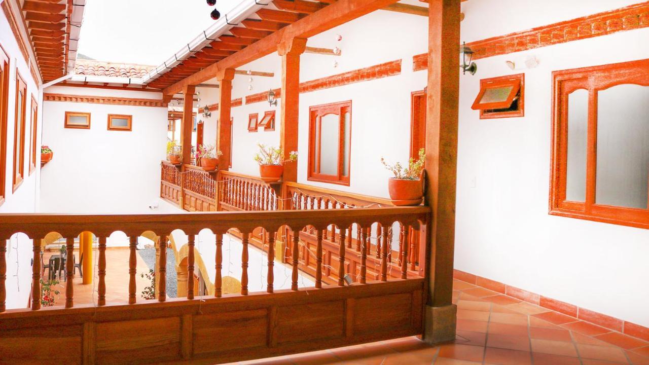 Hospederia Villa De Los Saenz فيلا دي ليفا المظهر الخارجي الصورة